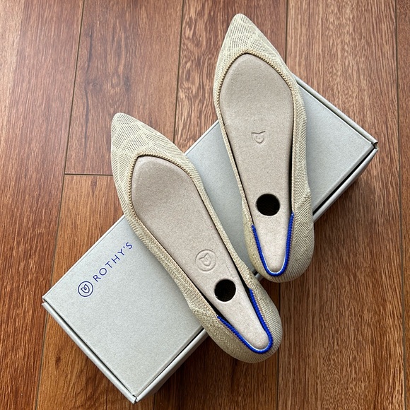 Rothy’s The Point Sahara Gold 6.5 EUC - Picture 2 of 10